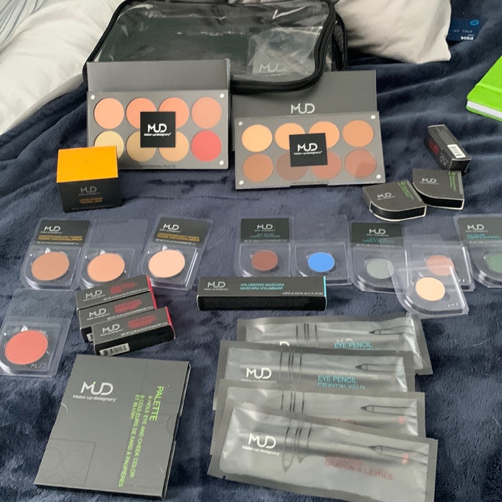 MUD makeup kit
